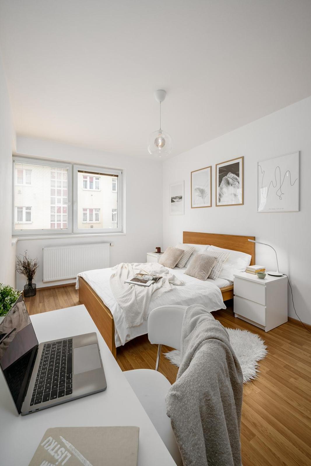 Prague Days - Bright Apartment - Balcony - Private Parking エクステリア 写真