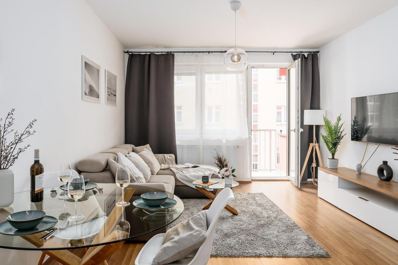 Prague Days - Bright Apartment - Balcony - Private Parking エクステリア 写真